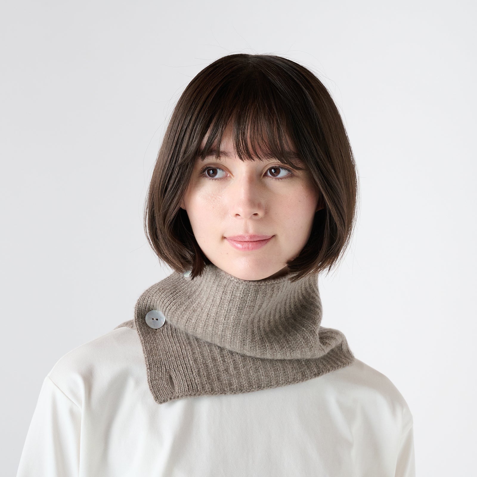 cashmere button neck warmer(カシミヤ ボタン付きネックウォーマー)