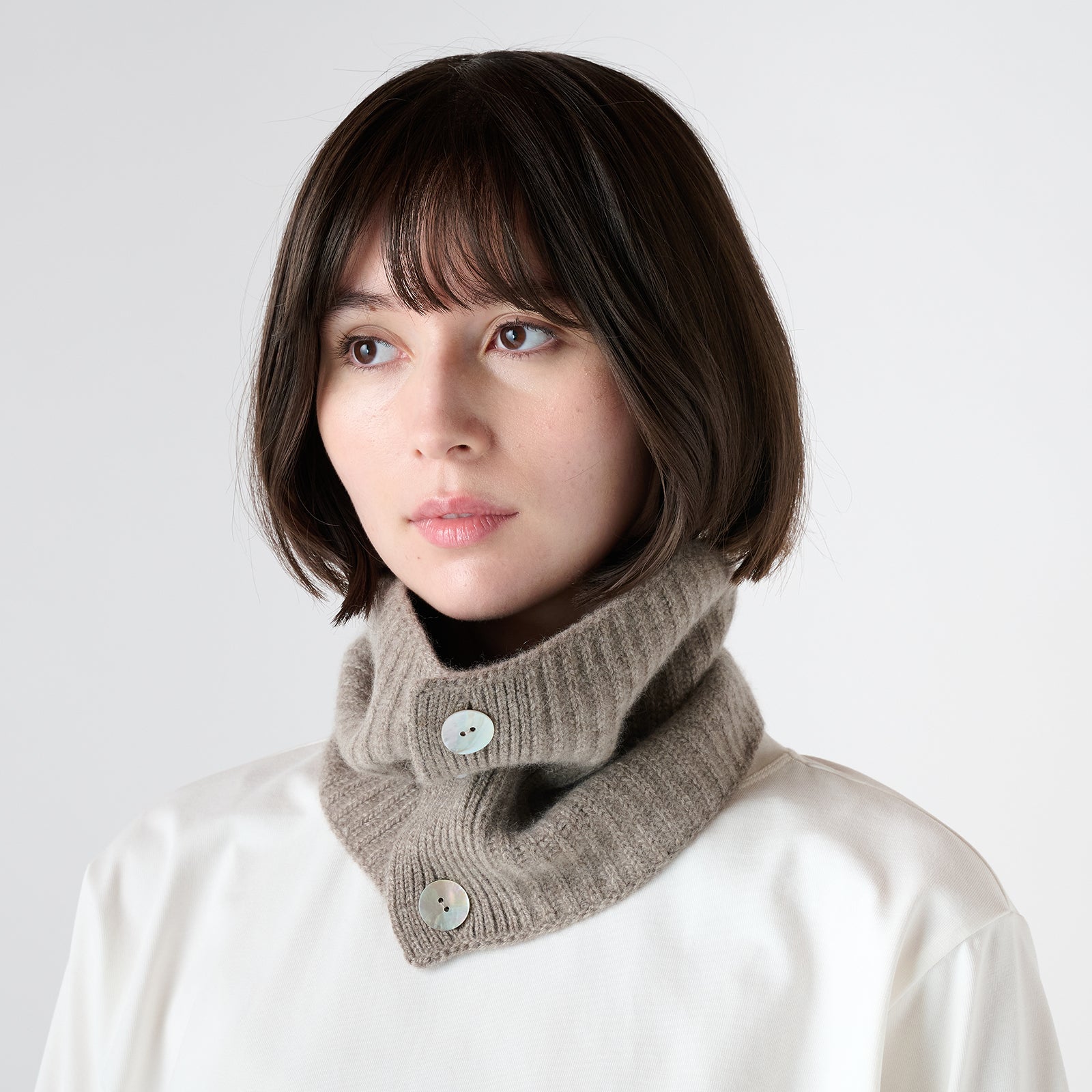 cashmere button neck warmer(カシミヤ ボタン付きネックウォーマー)