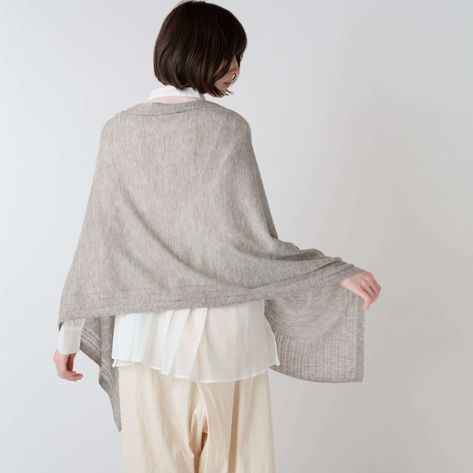 button knit stole(ボタン付き ニットストール)