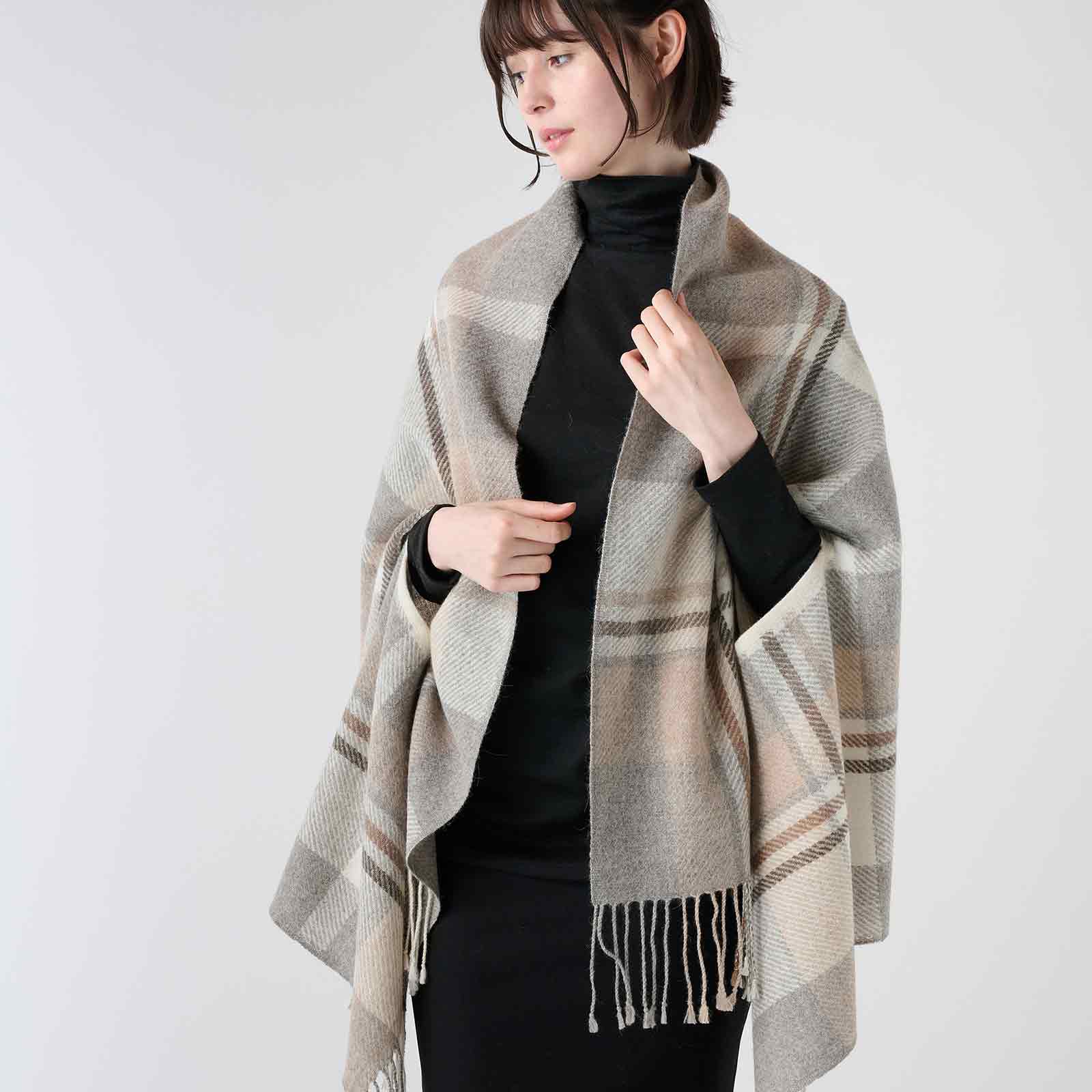 【Coming soon】llama stole with armholes(ラマ アームホール付きストール)