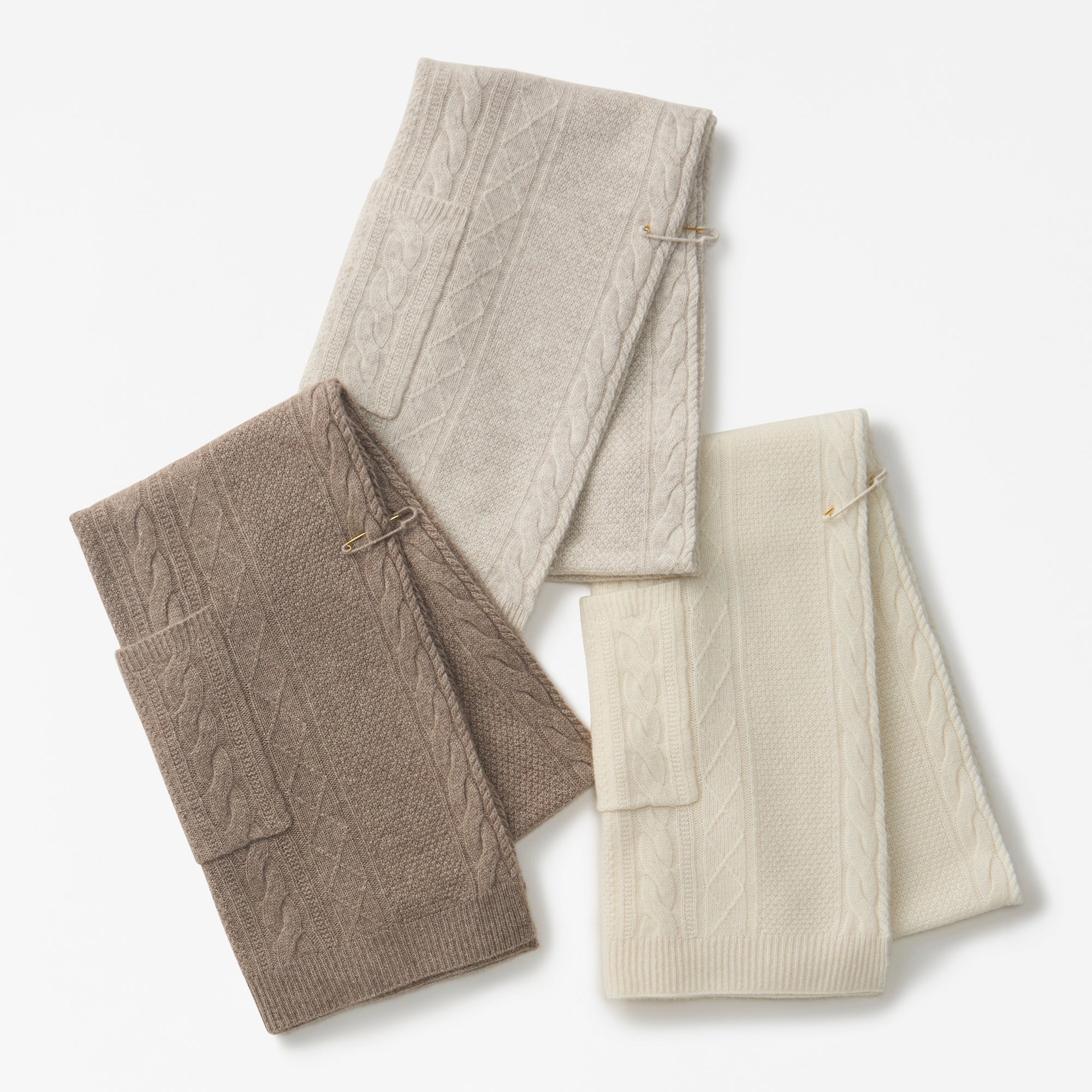 aran knit stole(アラン編みニットストール)