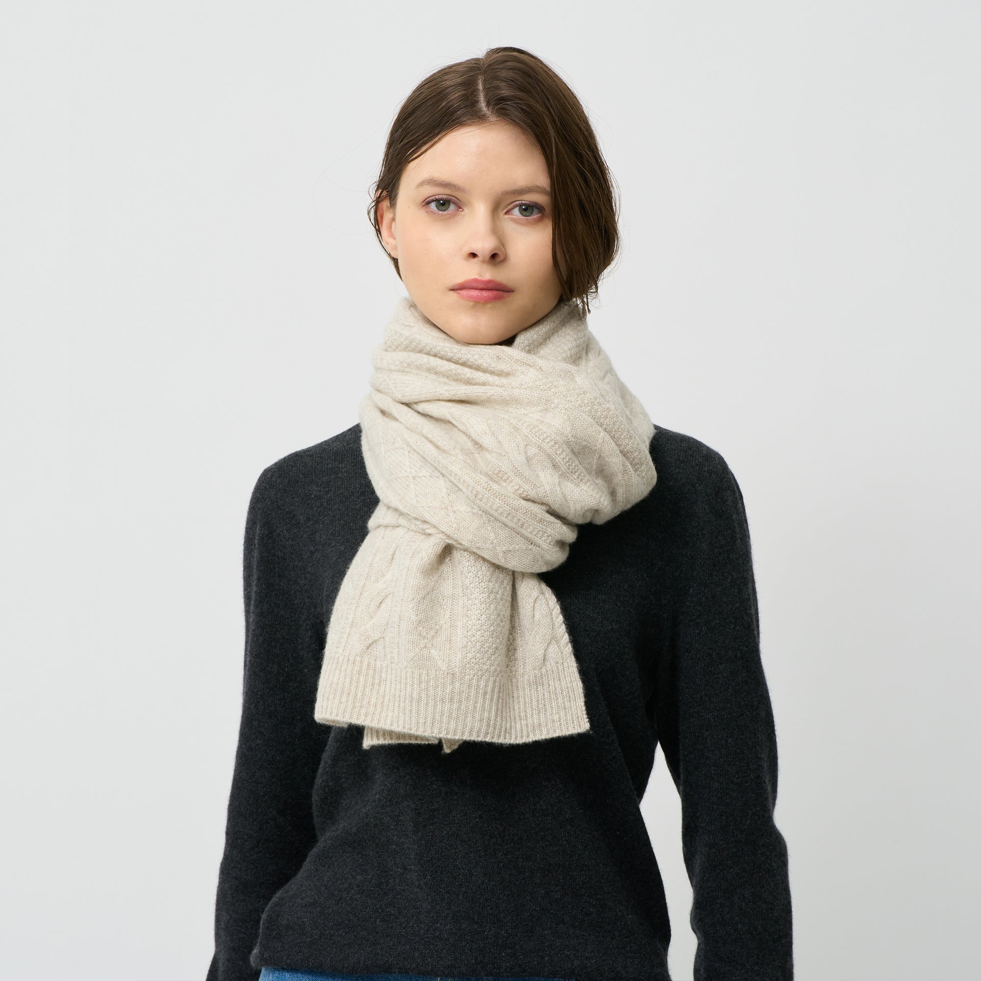 aran knit stole(アラン編みニットストール)