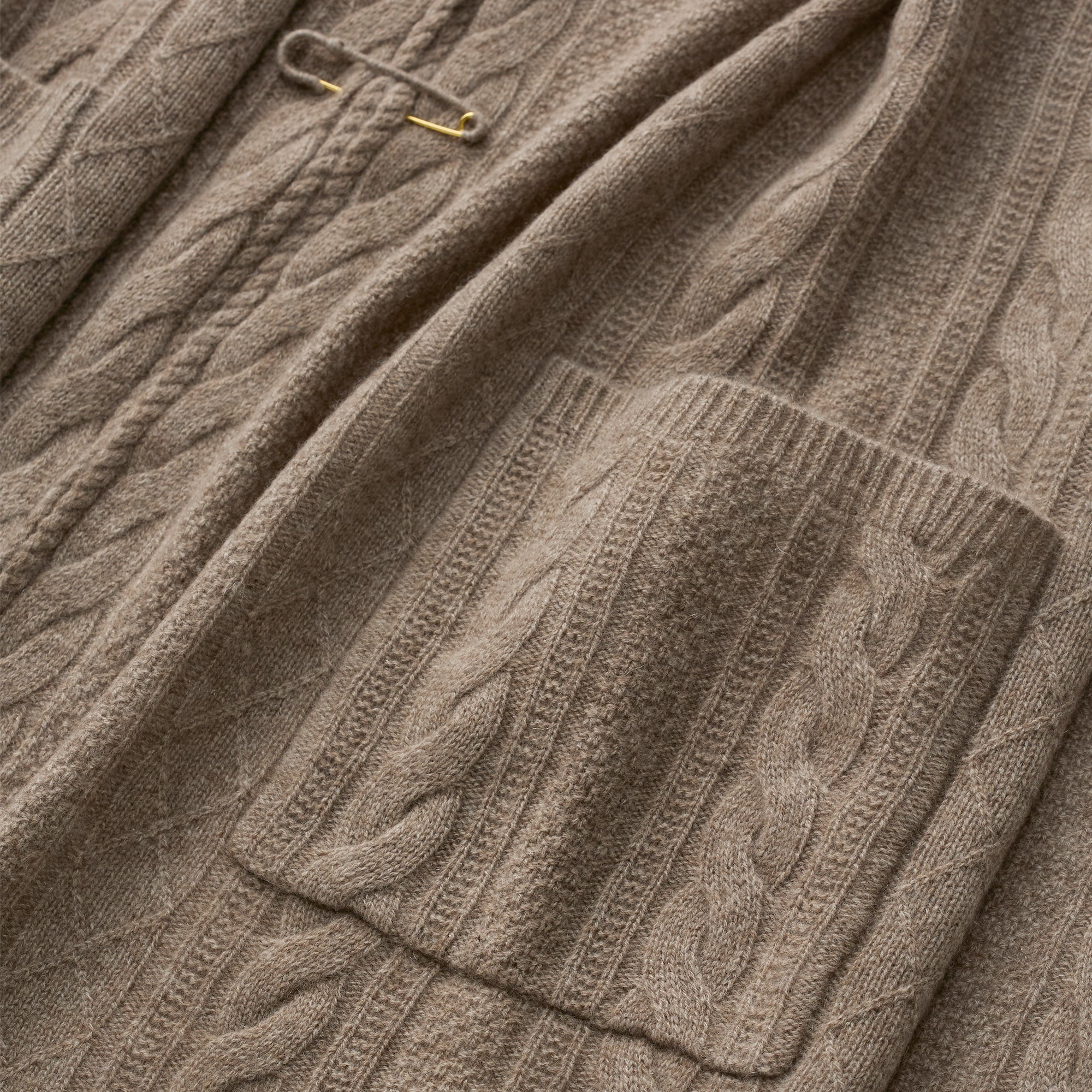aran knit stole(アラン編みニットストール)