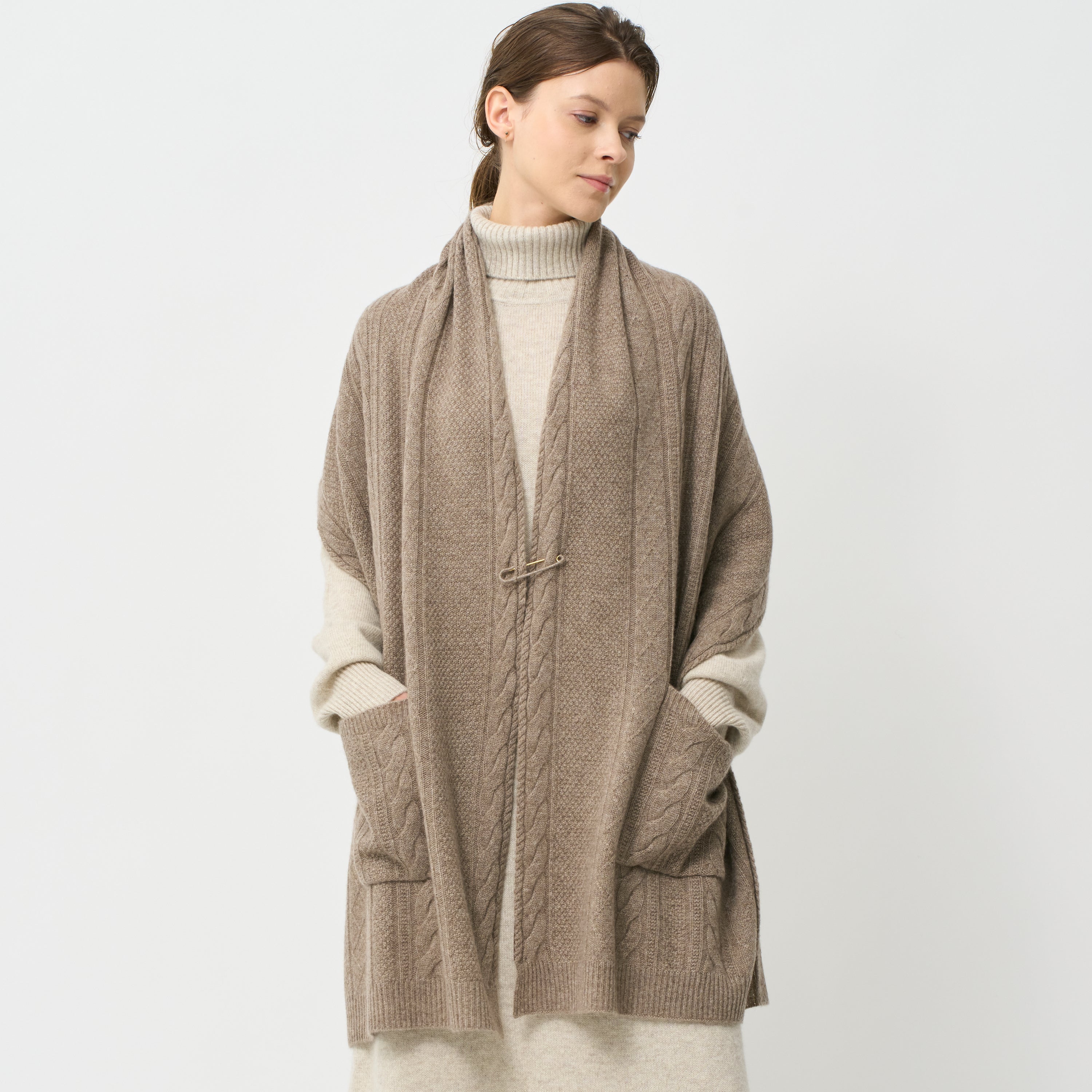 aran knit stole(アラン編みニットストール)