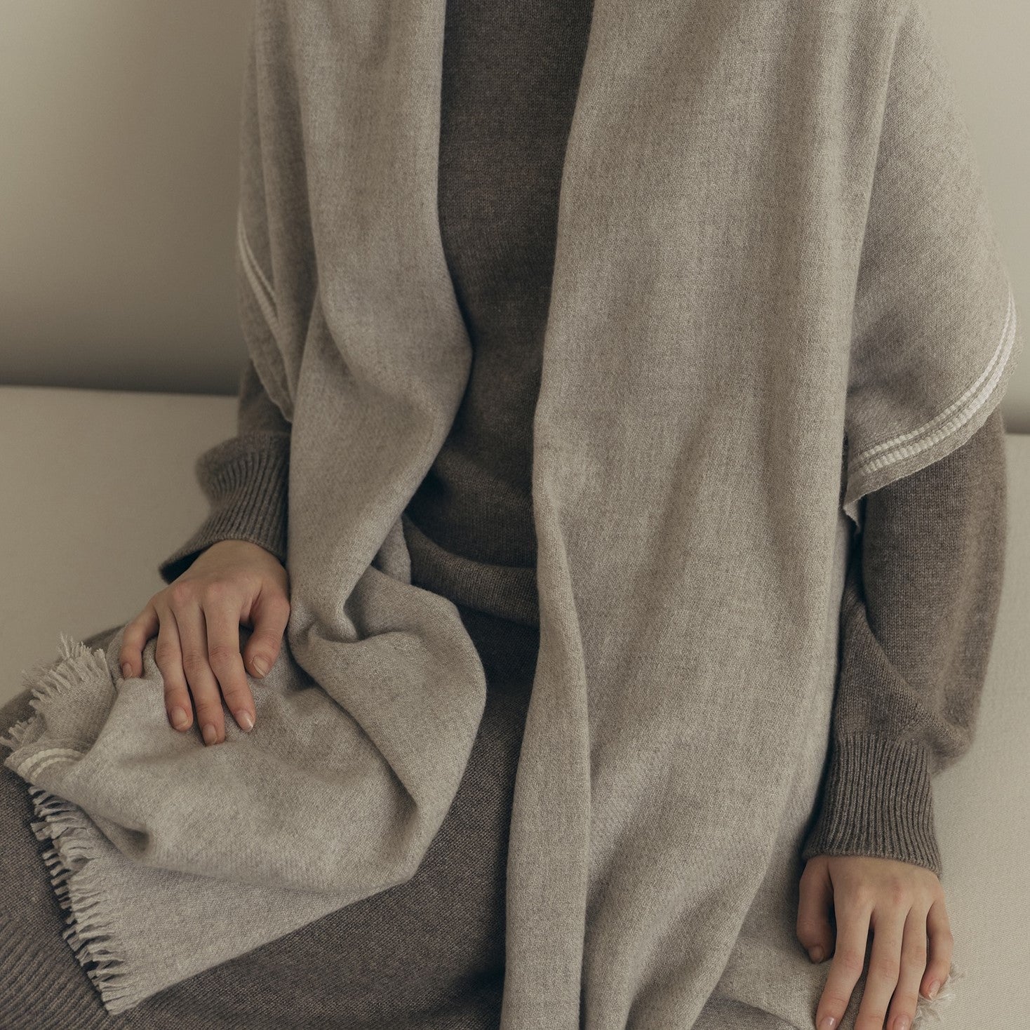 【Coming Soon】silk line stole(シルクラインストール)