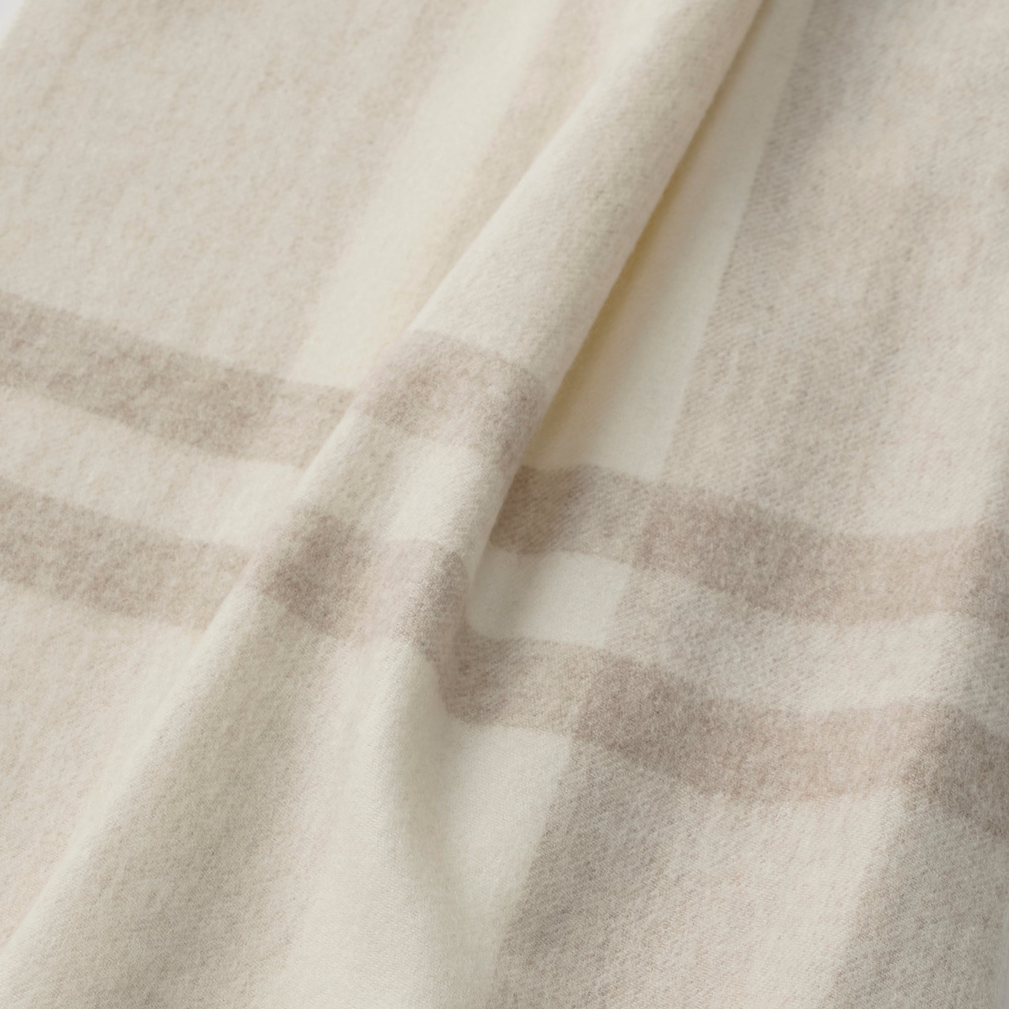 baby cashmere jacquard stole(ベビーカシミヤ紡毛起毛ジャカードストール)