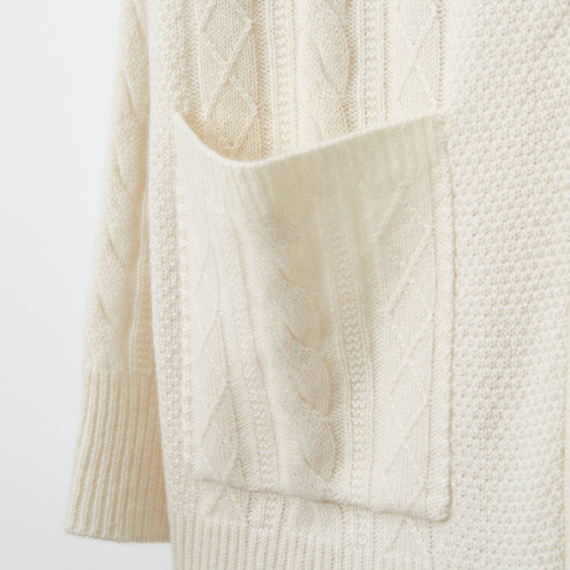 cashmere aran knit cardigan(カシミヤアラン編みニットカーディガン)EC限定ギフトバッグ付き