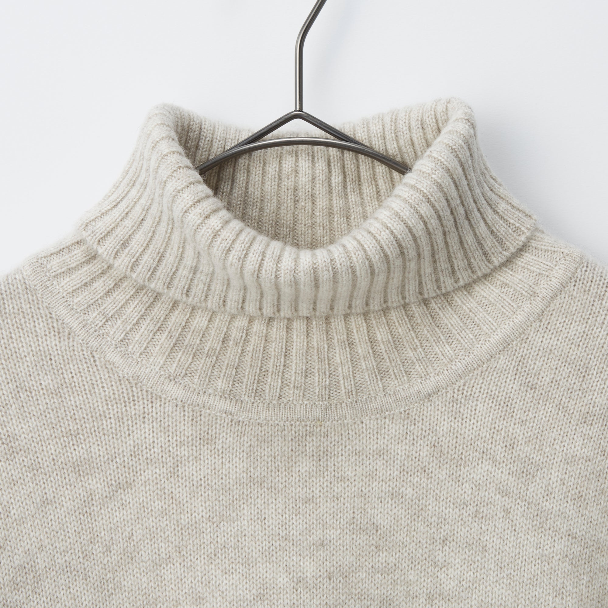 cashmere turtle neck knit dress(カシミヤタートルネックニットワンピース)EC限定ギフトバッグ付き