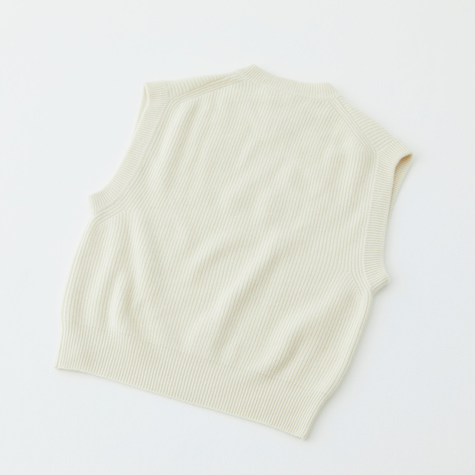 W#02 | リブニットVネックベスト