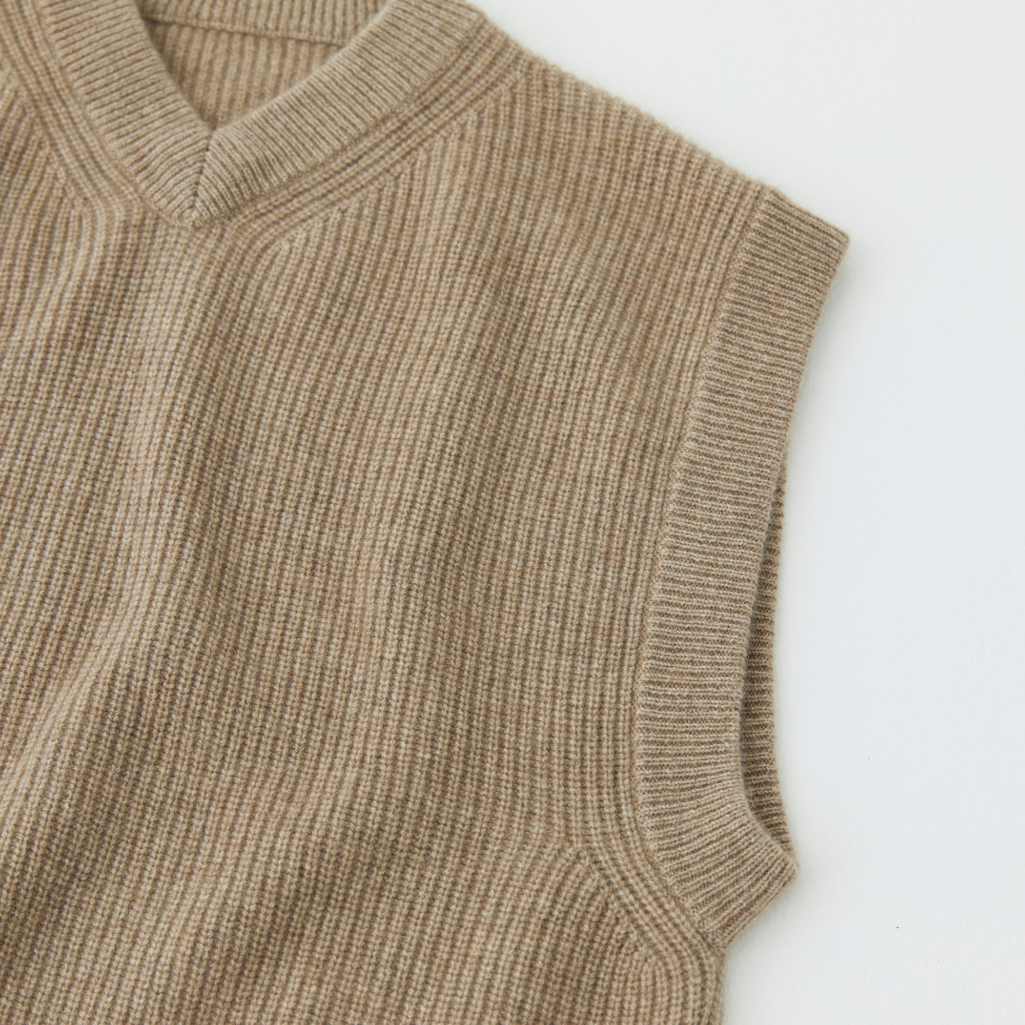 W#02 | リブニットVネックベスト