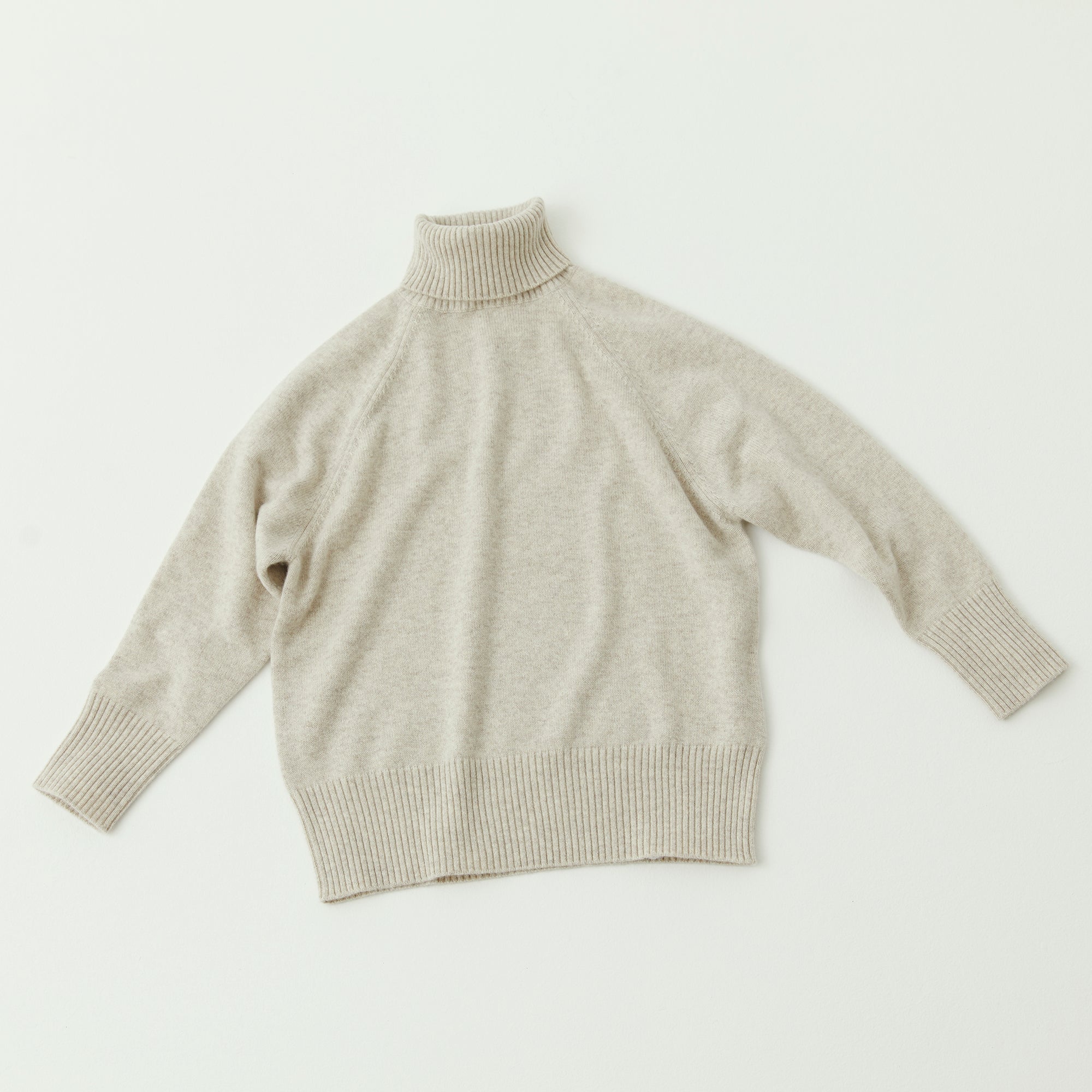 W#04 | タートルネックセーター