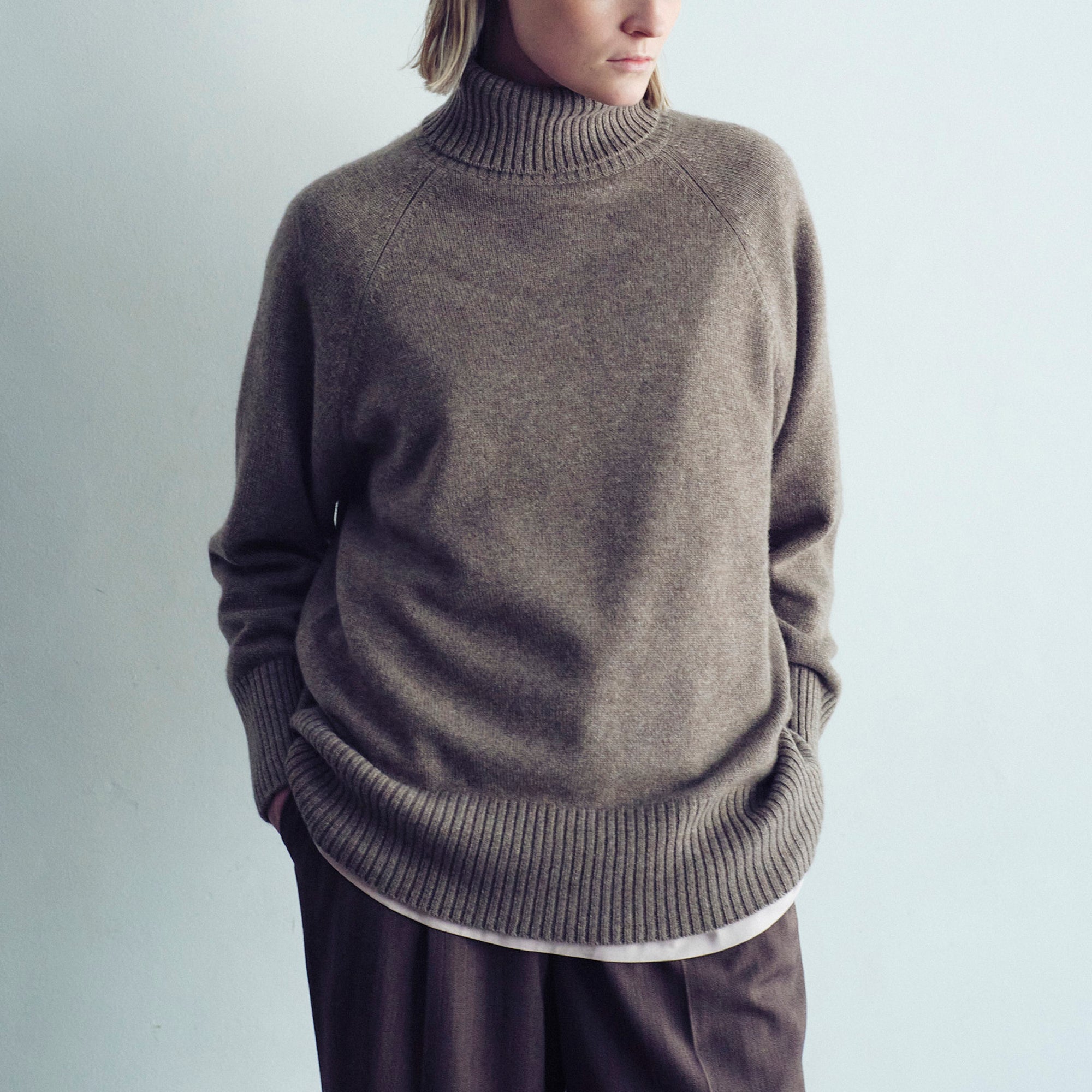 W#04 | タートルネックセーター