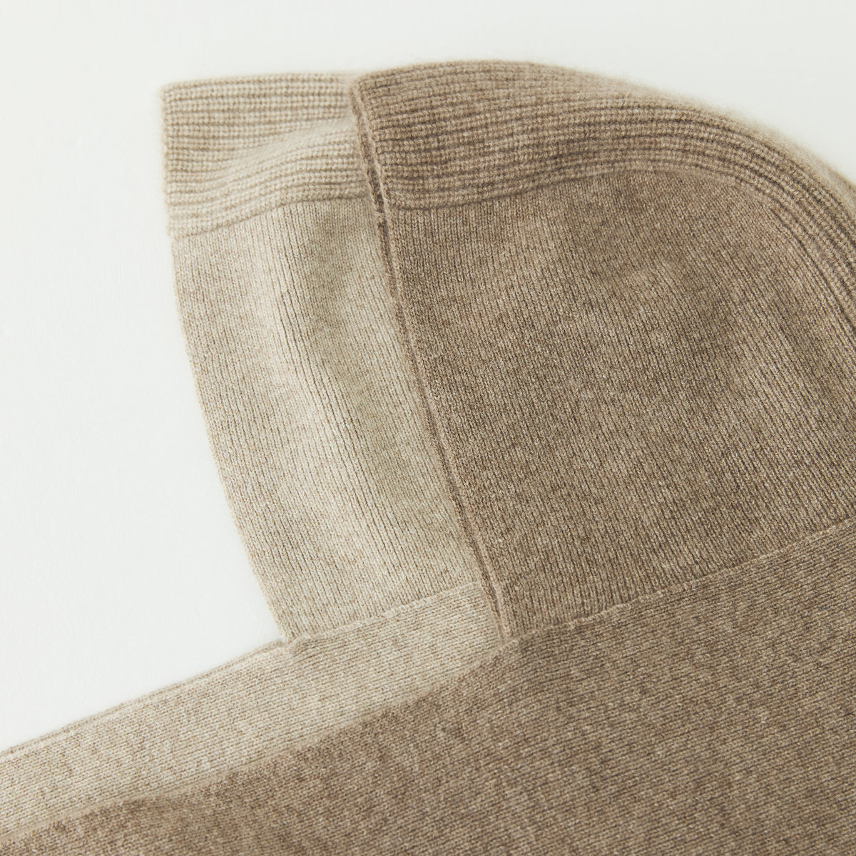 【Coming Soon】#19｜フーディーマフラー