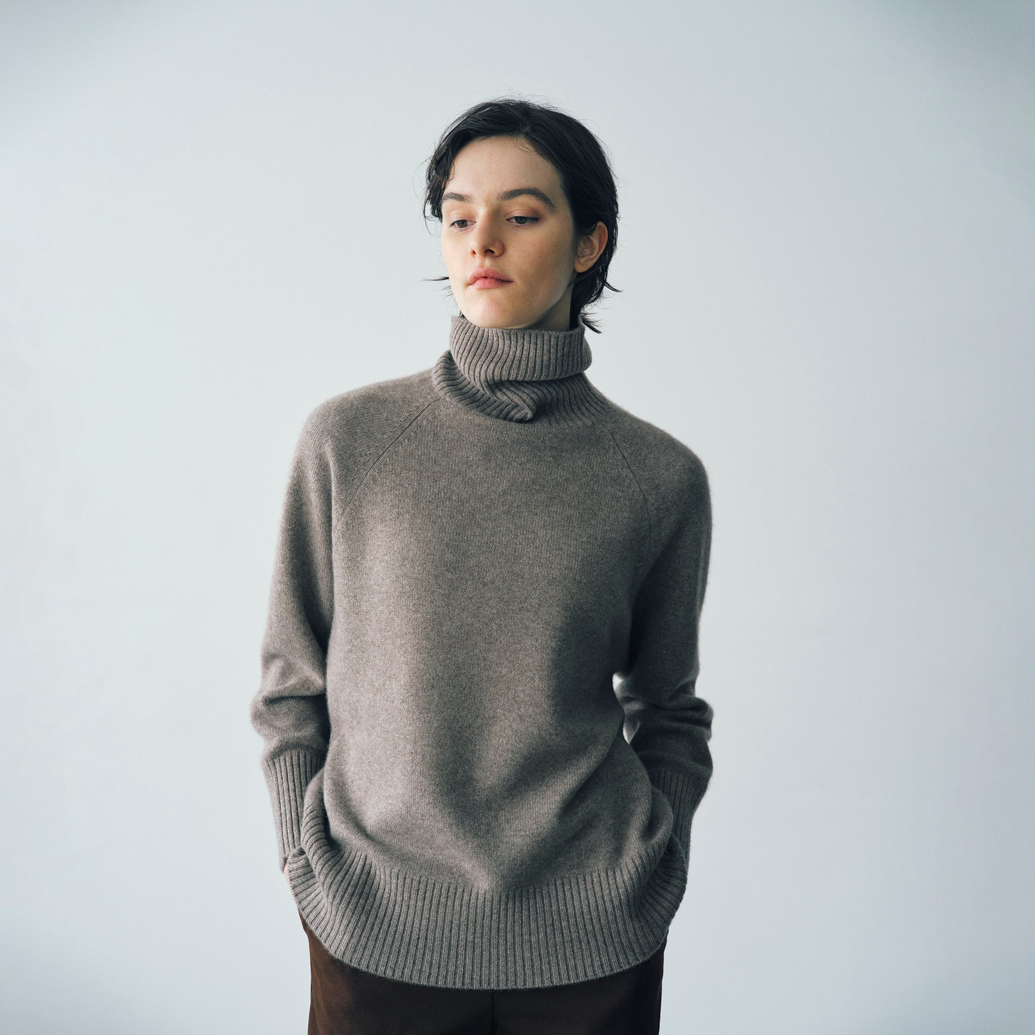 W#04 | タートルネックセーター