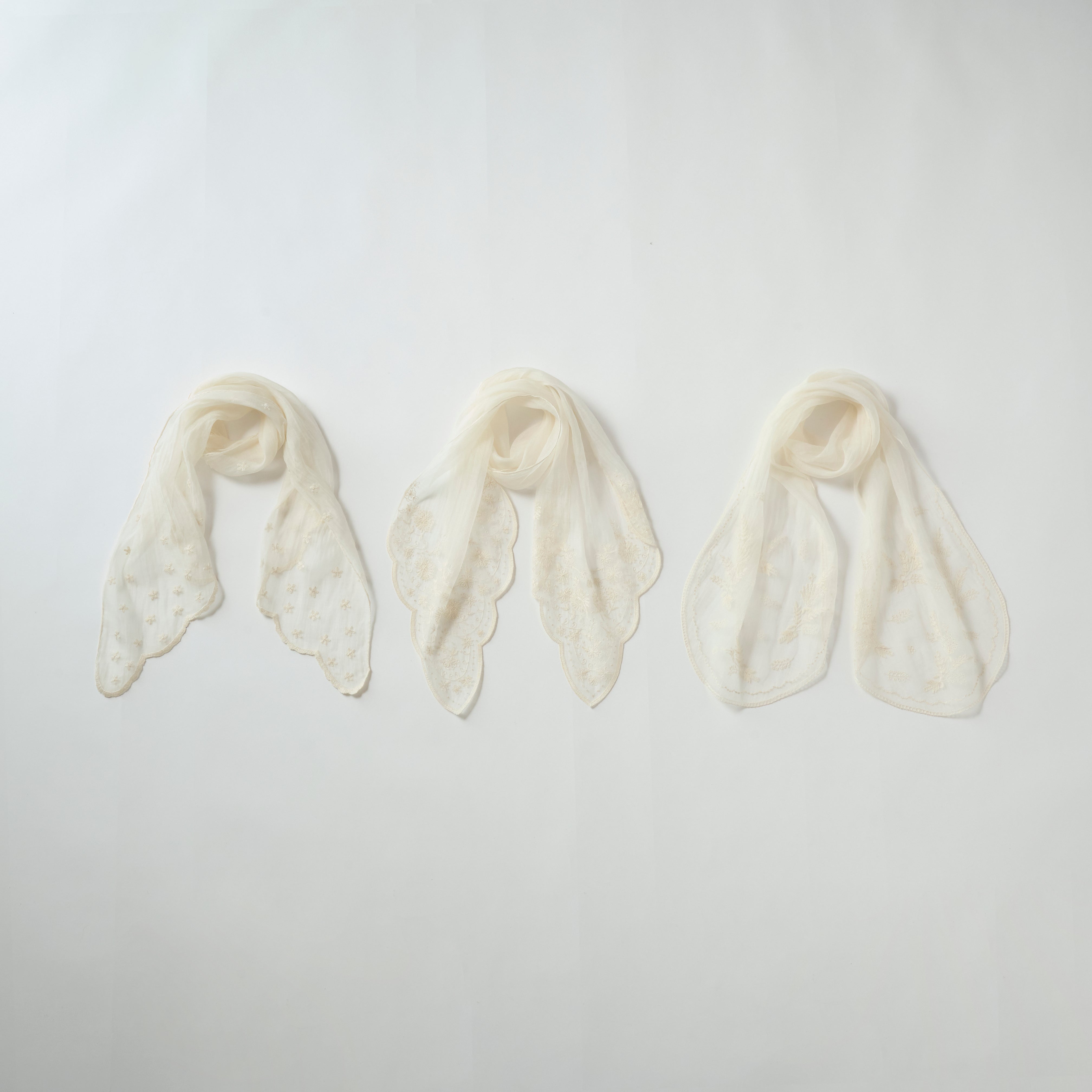 （Coming soon) indian scallop embroidery petite stole(インド刺繍 剣先プチストール)