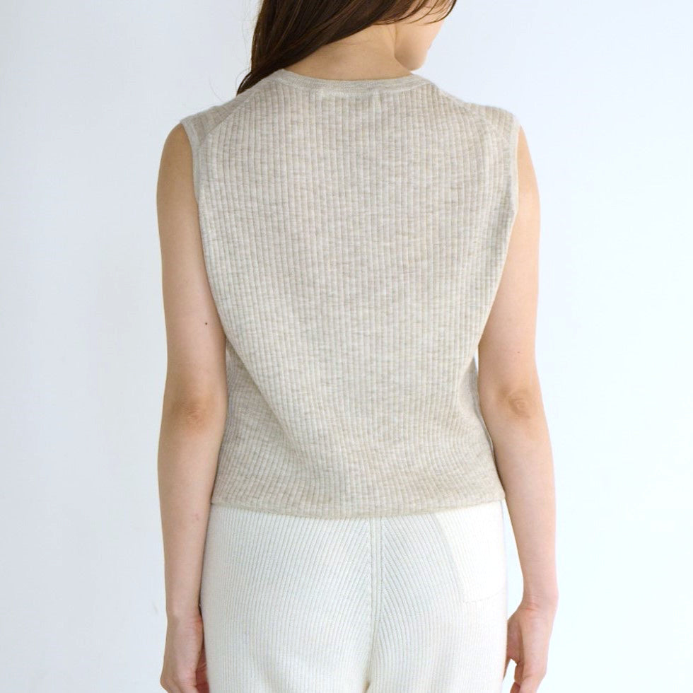 cashmere rib knit sleeveless pullover(カシミヤ100％リブニットノースリーブ)