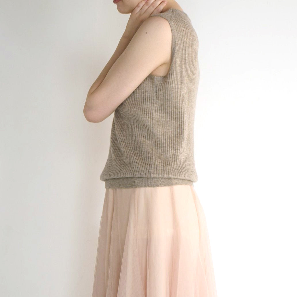 cashmere rib knit sleeveless pullover(カシミヤ100％リブニットノースリーブ)