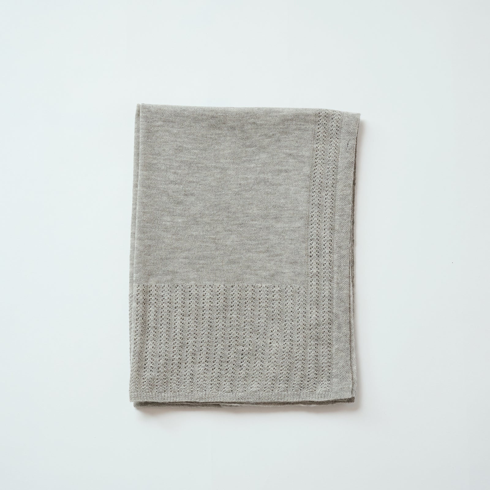 button knit stole（ボタン付き ニットストール）