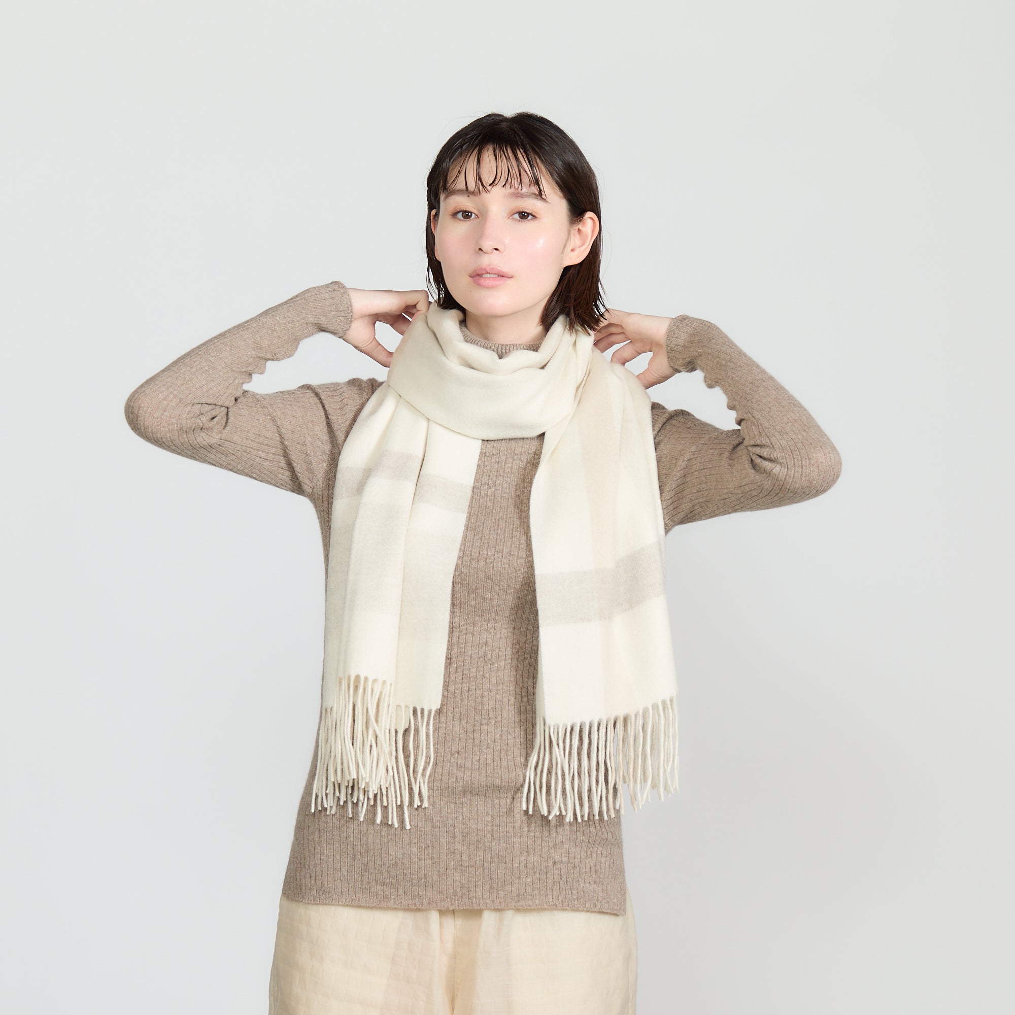 【Coming Soon】cashmere jacquard stole(カシミヤ紡毛起毛ジャカードストール)