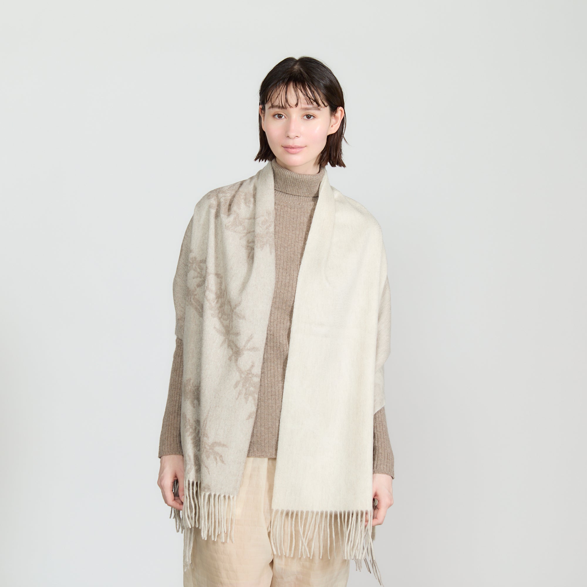 【Coming Soon】cashmere jacquard stole(カシミヤ紡毛起毛ジャカードストール)