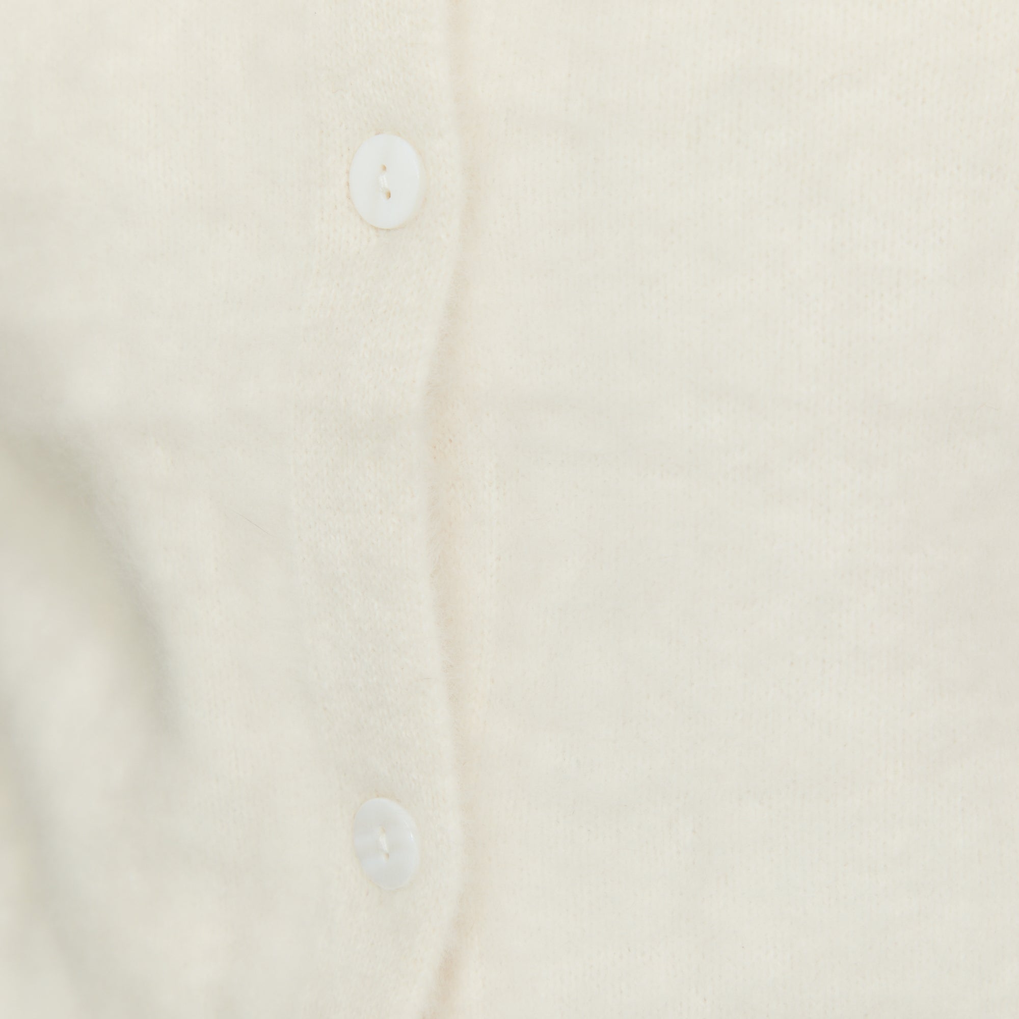 【Coming Soon】fox cashmere crew neck cardigan(フォックスカシミヤ クルーネックカーディガン)