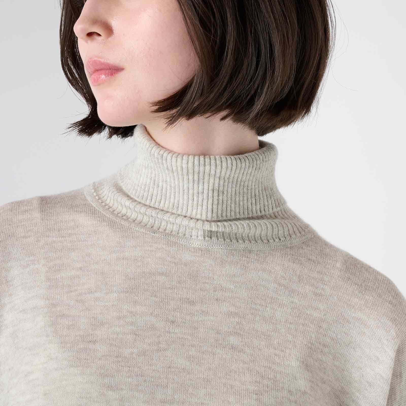 high gauge turtleneck pullover（ハイゲージ タートルネックニット）