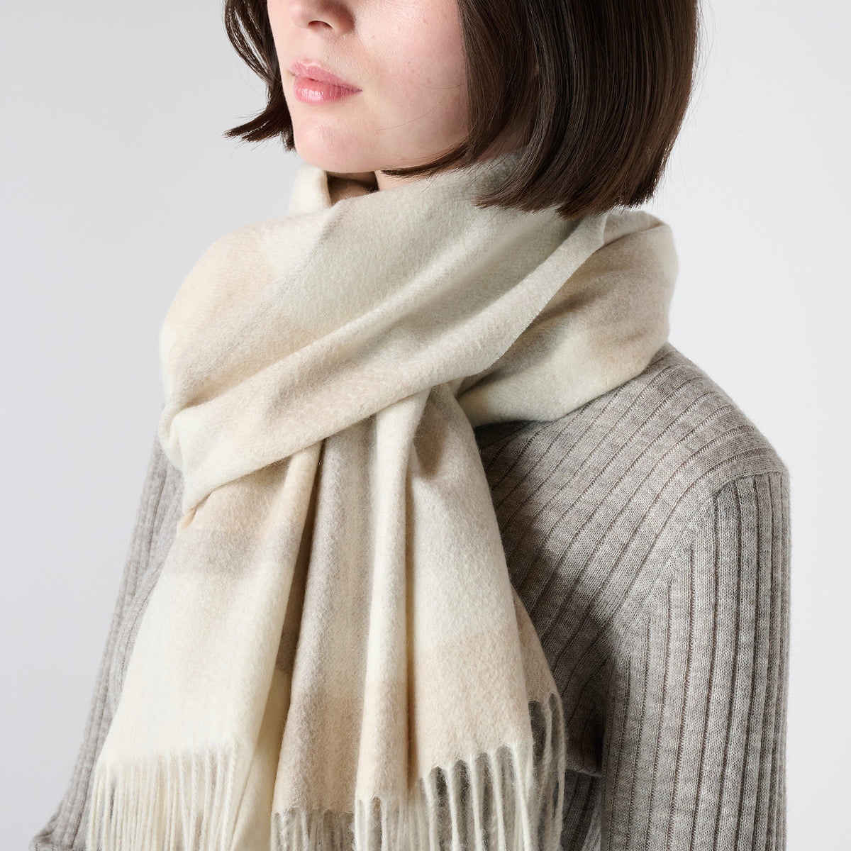 【Coming soon】cashmere jacquard stole（カシミヤ ジャカードストール）