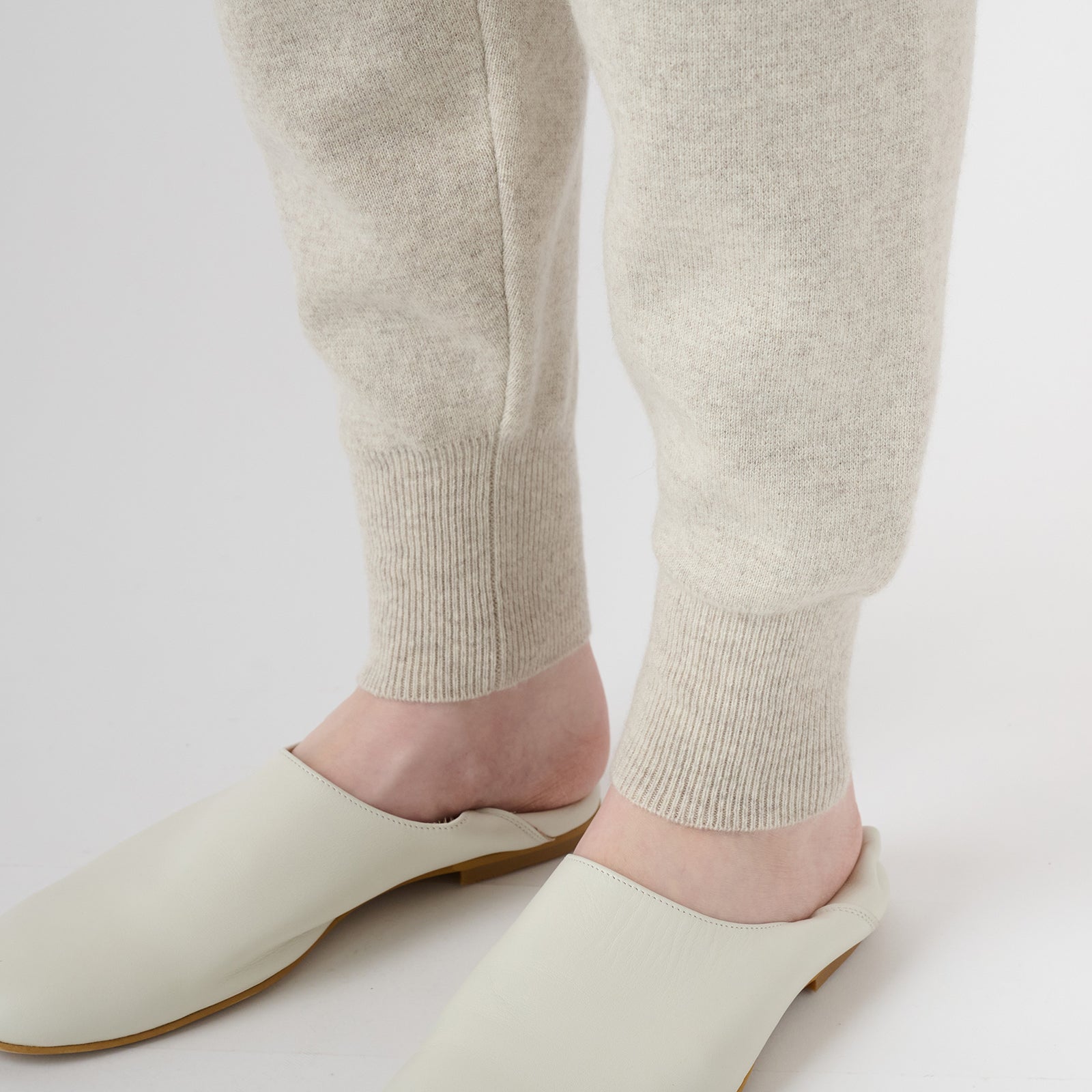 【Coming soon】cashmere rib knit pants（カシミヤ リブニットパンツ）